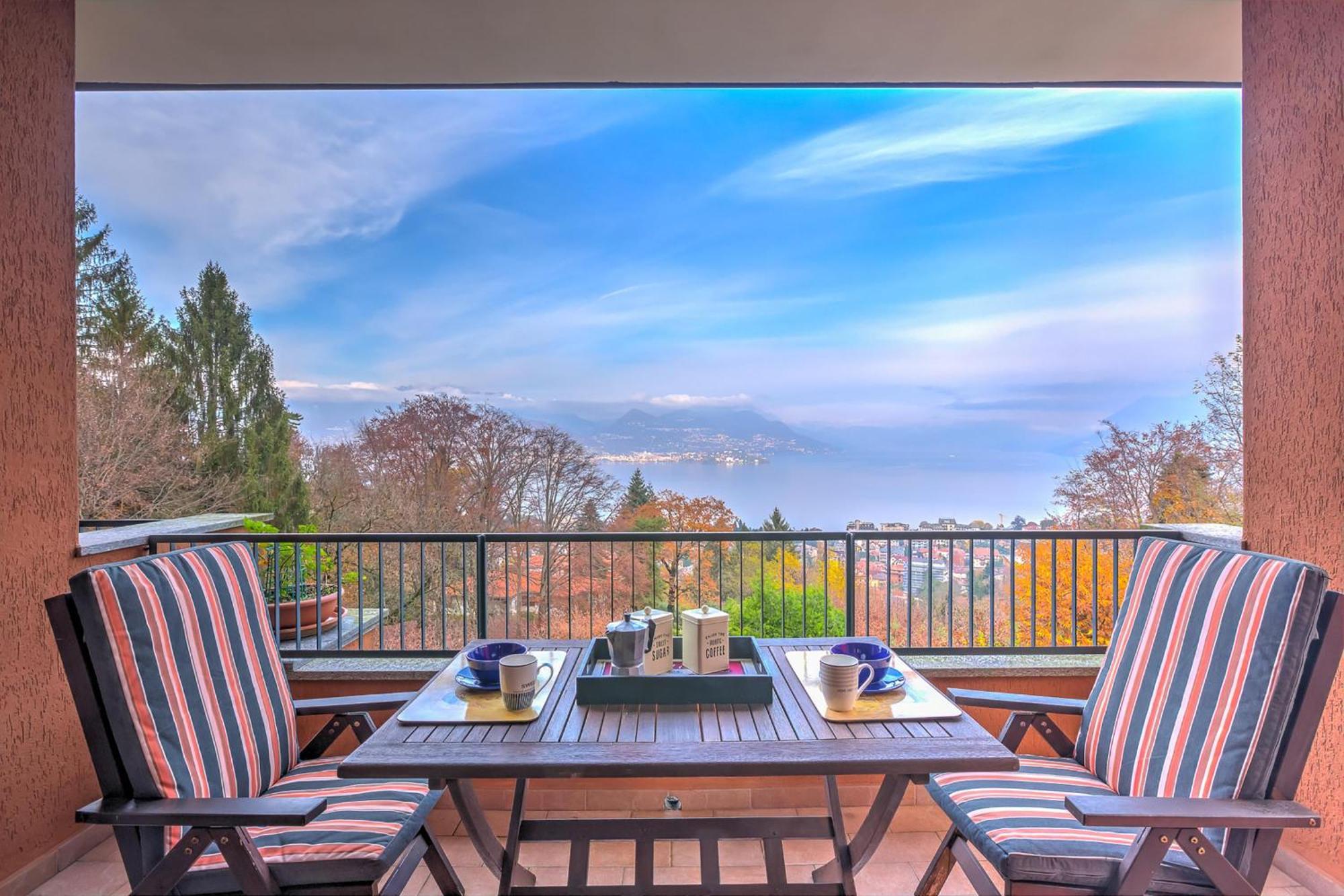 La Bellavista Penthouse Apartment Stresa Exterior photo
