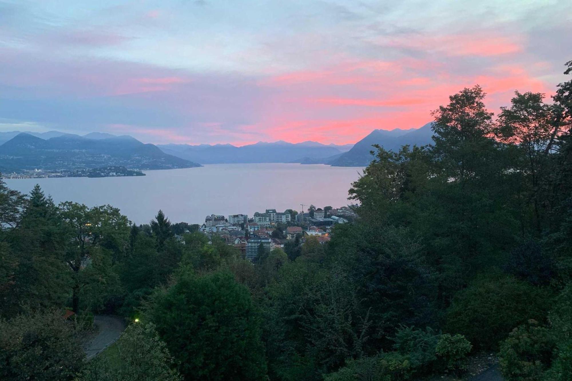 La Bellavista Penthouse Apartment Stresa Exterior photo