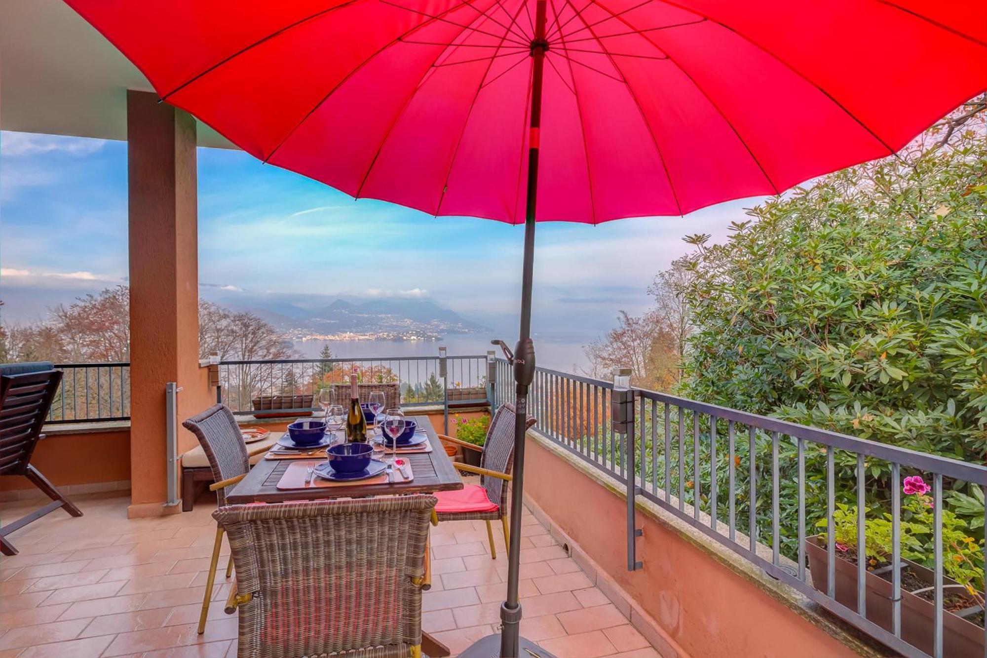 La Bellavista Penthouse Apartment Stresa Exterior photo